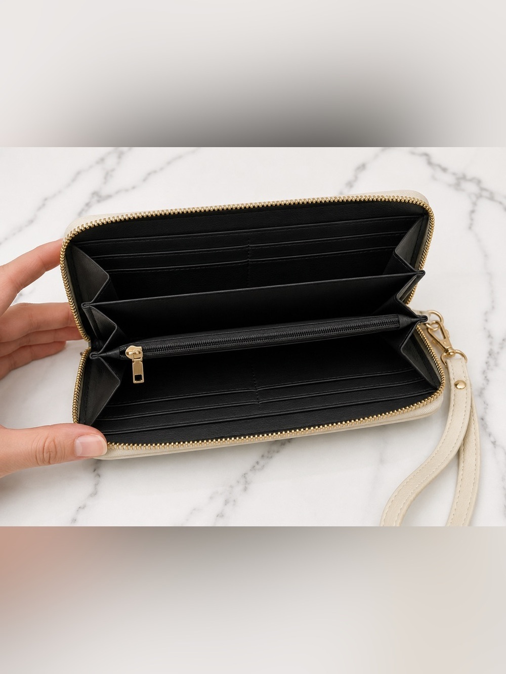 Cream Patent Leather Zip Around Wallet Wristlet Clutch Organizer Travel NWT - Picture 4 of 11
